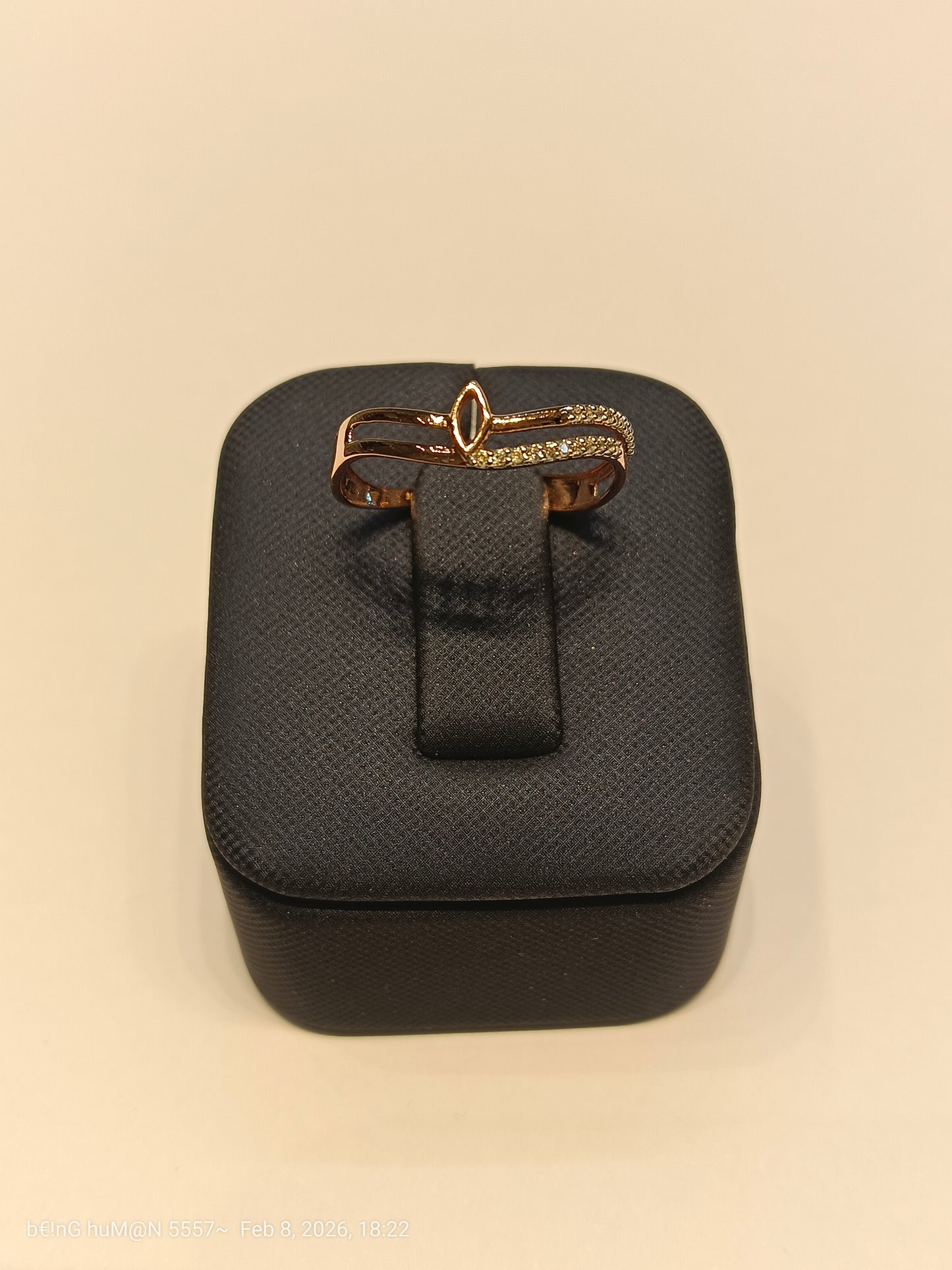 DIAMOND RING