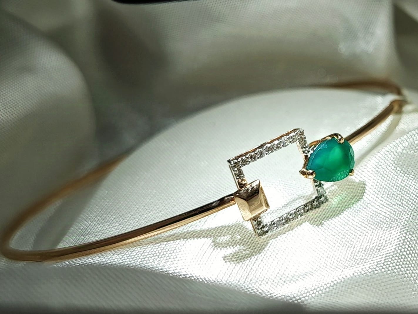 DIAMOND BRACELET