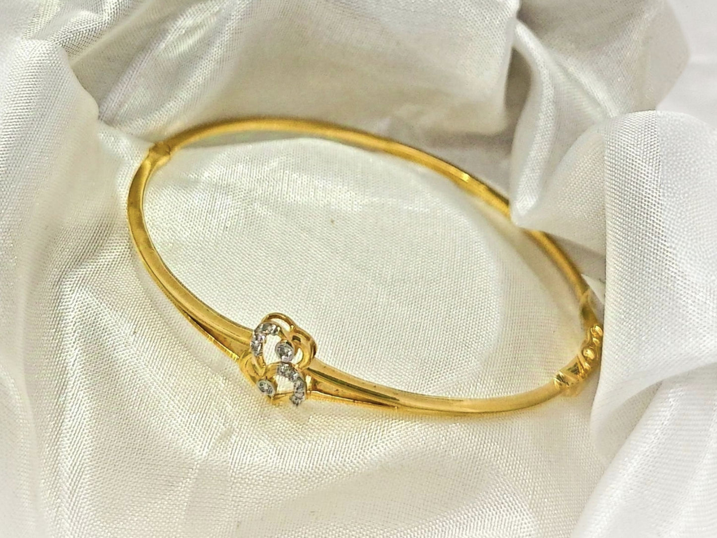 DIAMOND BRACELET